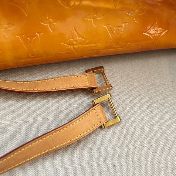 LOUIS VUITTON Monogram
Vernis Columbus Tote Bag - Picture 7 of 10